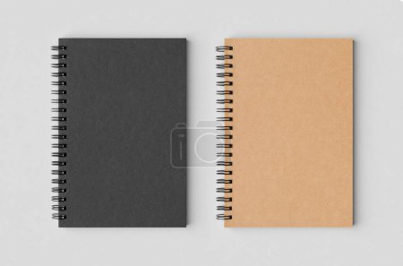Foto de Cuadernos en espiral negro y kraft maqueta. - Imagen libre de derechos