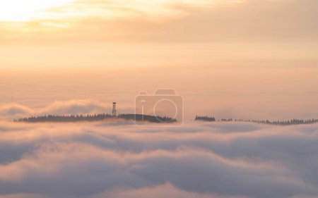 Foto de Imagen panorámica del paisaje dentro del Vulkan Eifel, Renania-Palatinado, Alemania - Imagen libre de derechos