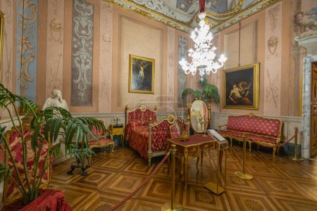 Foto de GENOA, ITALIA, 28 DE ABRIL DE 2023 - El Dormitorio del Palacio Real de Génova, Italia - Imagen libre de derechos