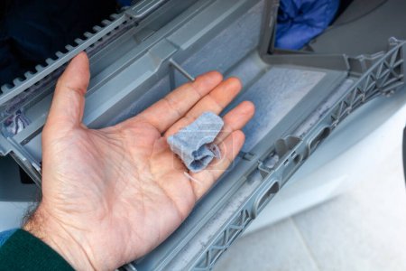 How to properly clean and maintain your clothes dryer lint trap for improved energy efficiency and home safety