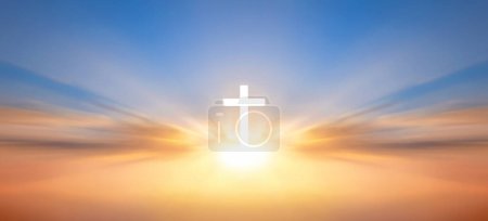 Foto de Blanco brillante cruz cristiana sobre el fondo nublado cielo naranja - Imagen libre de derechos