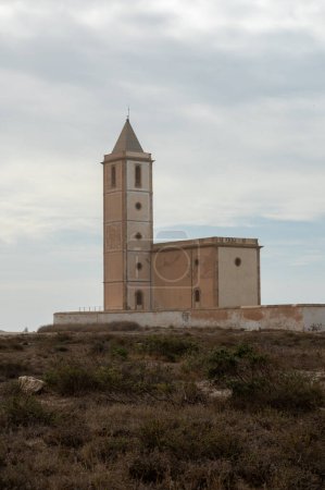 Foto de Church of La Almadraba de Monteleva or Church of Las Salinas in Cabo de Gata Park in Almeria, Spain. - Imagen libre de derechos