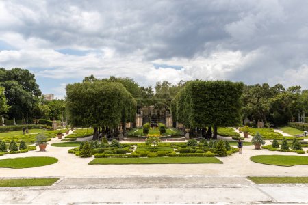 Téléchargez les photos : Miami, Floride - 25 août 2023 : The Vizcaya Museum and Gardens, l'ancienne villa et domaine de l'homme d'affaires James Deering, sur la baie de Biscayne à Coconut Grove, Miami, Floride - en image libre de droit