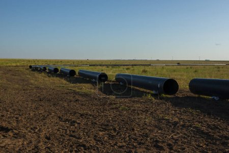Foto de Gas pipeline construction, Nestor Kirchner, La Pampa province , Patagonia, Argentina. - Imagen libre de derechos