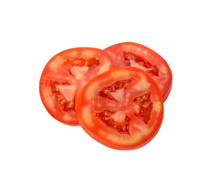 Téléchargez les photos : Tranche de tomate isolée sur fond blanc - en image libre de droit