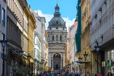 Photo for St. Stephen's Basilica in Budapest, Hungary, roman catholic cathedral in honor of Stephen, the first King of Hungary - Royalty Free Image