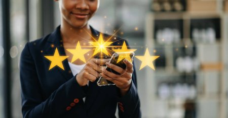 Foto de Customer or client giving a five stars rating. Service rating, satisfaction concept - Imagen libre de derechos