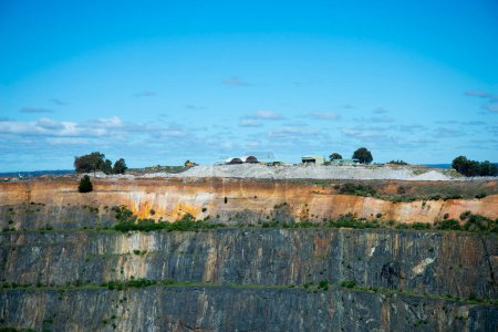 Téléchargez les photos : Mine historique de Cornwall Pit à Greenbushes - Australie occidentale - en image libre de droit