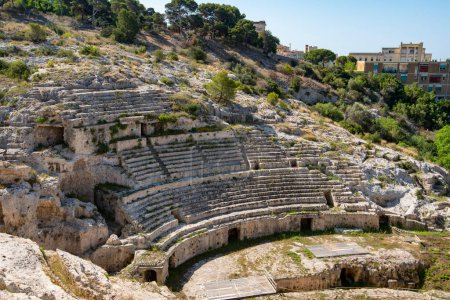 Téléchargez les photos : Amphithéâtre romain de Cagliari - Italie - en image libre de droit
