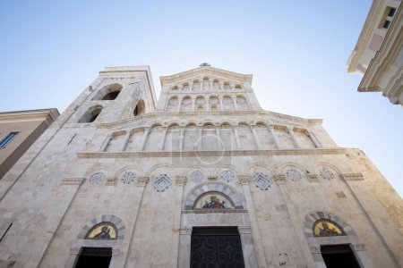 Téléchargez les photos : Cathédrale de Cagliari Sardaigne Italie - en image libre de droit