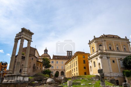 Templos de Apolo Sosiano y Bellona - Roma - Italia