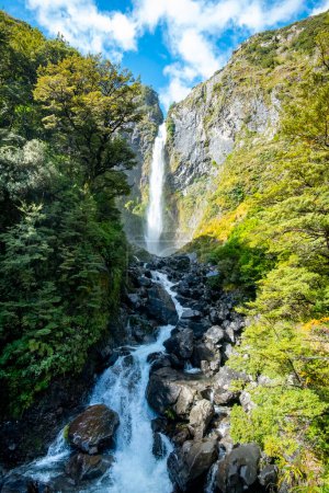 Devils Punchbowl Wasserfall - Neuseeland