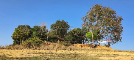 Saftig grüne Landschaft der hügeligen Gebiete von Rangamati