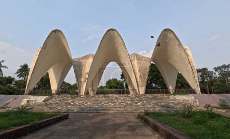 Architektur des Mausoleums dreier Führer oder Tin Netar Mazar in Shahbag Dhaka