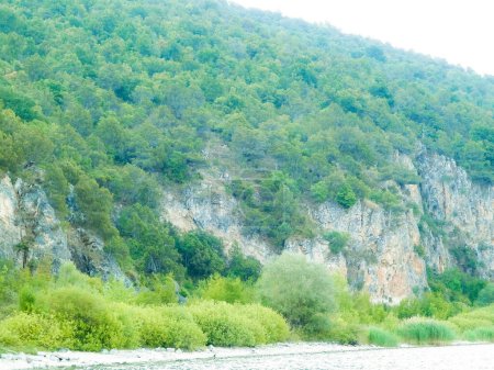 Téléchargez les photos : Montagnes du parc national de Galicica, Macédoine. Nature balkanique et concept d'exploration. - en image libre de droit