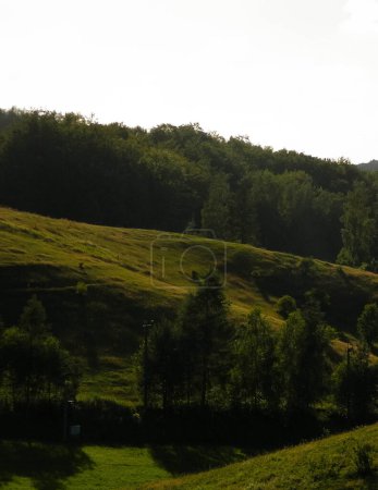 Die bergige Landschaft Kaschubias. Region Wiezyca in Polen.