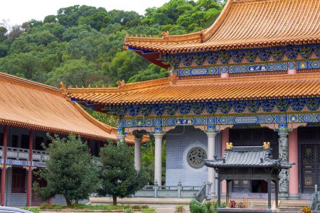 A magnificent and exquisite Chinese Buddhist temple hall