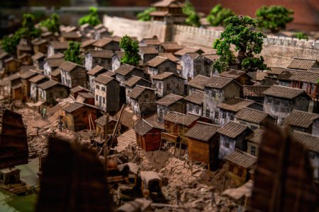 Eine Miniatur-Sandtischmodelllandschaft einer alten chinesischen Stadt