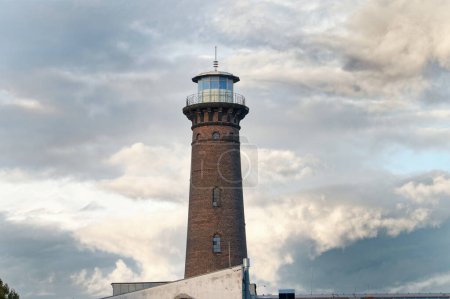 Téléchargez les photos : Le phare historique de plus de 100 ans d'eau de Cologne ehrenfeld helios - en image libre de droit