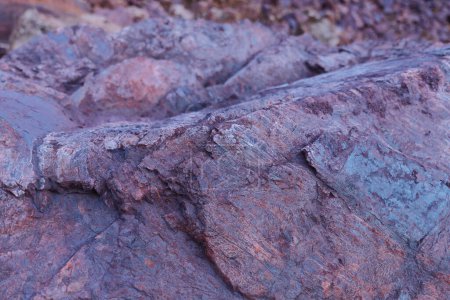 Texture de minerai de fer énorme pierre, matière première, ressources naturelles, industriel, géologique, minéralogie, exploitation minière, texture du minerai, les ressources de la terre