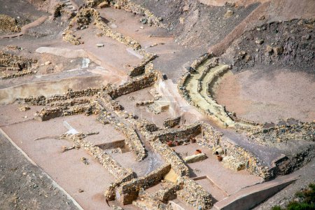 Blick auf die archäologischen Überreste der argarischen Stadt La Bastida in Totana, Region Murcia, Spanien