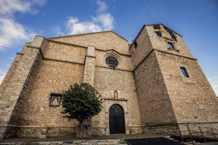 Fassade der monumentalen mittelalterlichen Kirche der Gottesmutter in Almagro, Ciudad Real, Castilla la Mancha, Spanien