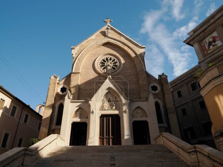 Foto de Chiesa di Sant 'Alfonso Maria de' Liguori Santuario Madonna del Perpetuo Soccorso Vista de la iglesia de Roma - Imagen libre de derechos