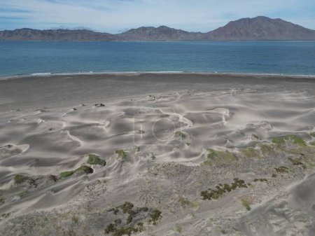 dunes désert par l'océan Pacifique à Puerto chale baie de Magdalena vue aérienne panorama baja californie sur
