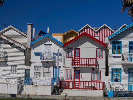 Maisons peintes à rayures à Plage Praia Costa Nova do Prado à Aveiro, Portugal