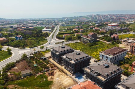 Téléchargez les photos : Nouveaux bâtiments dans la région de Beylikduzu, Istanbul. nouvelles maisons dans le district de Beylikduzu, dinde. construction de nouveaux bâtiments pour les citoyens étrangers et turcs à Istanbul - en image libre de droit