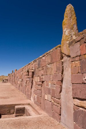 Foto de Sitio pre-inca de Tiwanaku cerca de La Paz en Bolivia, América del Sur. Templo. - Imagen libre de derechos