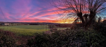 Téléchargez les photos : Coucher de soleil sur la campagne près de Malton dans le Yorkshire du Nord, Royaume-Uni - en image libre de droit