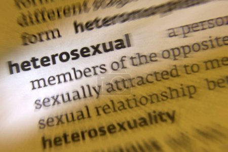 Foto de Heterosexual - una persona que se siente atraída sexual o románticamente exclusivamente por personas del sexo opuesto. - Imagen libre de derechos