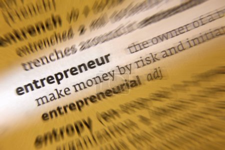 Foto de Empresario: una persona que crea un negocio o negocio, asumiendo riesgos financieros con la esperanza de obtener beneficios. - Imagen libre de derechos
