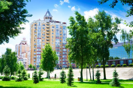Foto de Obolonska terraplén, distrito residencial en Kiev, Ucrania - Imagen libre de derechos