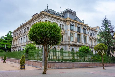 Téléchargez les photos : Parlement de la Principauté des Asturies à Oviedo, Espagne. - en image libre de droit