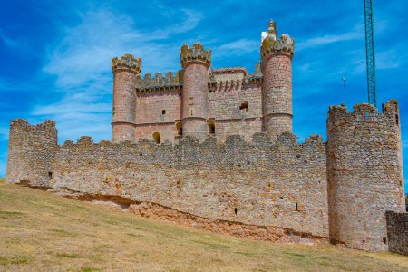 Téléchargez les photos : Vue du château de Turegano en Espagne. - en image libre de droit