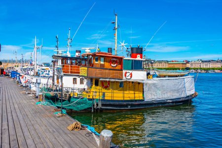 Foto de Vista del puerto deportivo en la isla de skeppsholmen en Estocolmo, Suecia. - Imagen libre de derechos