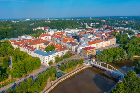 Foto de Vista panorámica de la ciudad de Estoniam Tartu. - Imagen libre de derechos