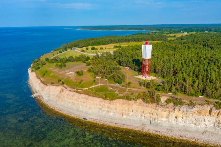 Foto de Acantilados de Panga en la isla de Saaremaa en Estonia. - Imagen libre de derechos