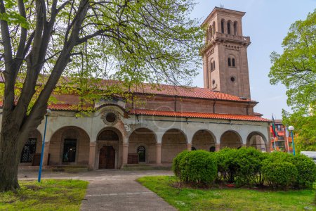 Téléchargez les photos : Eglise cathédrale Sveta Bogorodica à Pazardjik, Bulgarie. - en image libre de droit