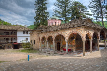 Téléchargez les photos : Detail of a church situated inside of the troyan monastery in Bulgaria. - en image libre de droit