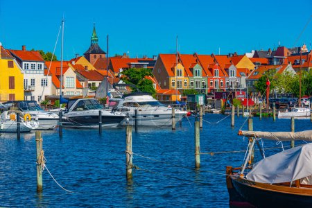 Foto de Vista de barcos antiguos en el puerto deportivo de Svendborg, Dinamarca. - Imagen libre de derechos