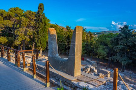 Foto de Vista del atardecer de las ruinas del palacio de Knossos en la isla griega de Creta. - Imagen libre de derechos