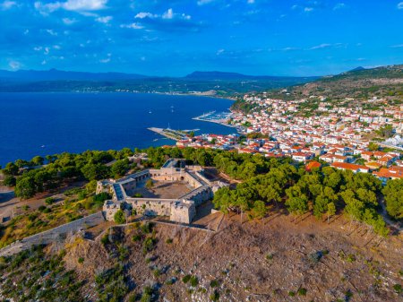 Téléchargez les photos : Panorama du château de Pylos en Grèce. - en image libre de droit