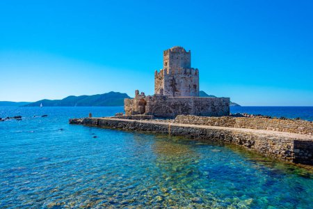 Téléchargez les photos : Vue du château de Bourtzi de Methoni en Grèce. - en image libre de droit