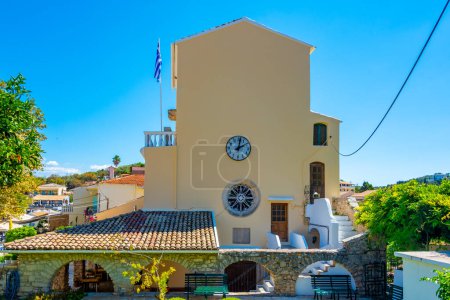 Téléchargez les photos : Eglise de la Panagia Kassopitra à Kassiopi en Grèce. - en image libre de droit