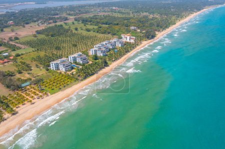 Luftaufnahme des Nilaveli-Strandes auf Sri Lanka.