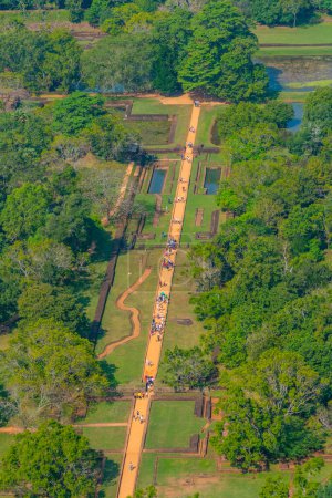 Foto de Vista aérea de los jardines de Sigiriya en Sri Lanka. - Imagen libre de derechos