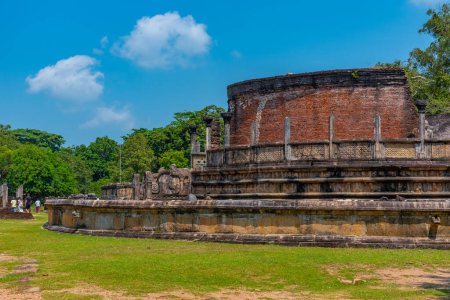 Téléchargez les photos : Ruines de vatadage au quadrilatère des ruines Polonnaruwa, Sri Lanka. - en image libre de droit
